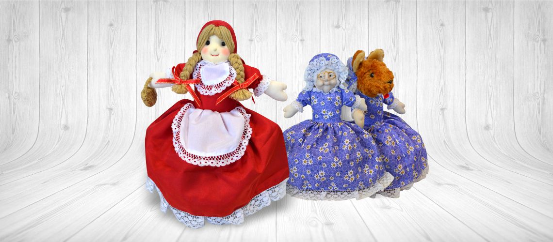 bambola cucita a mano tre soggetti: cappuccetto rosso lupo nonna
